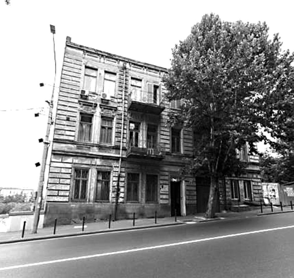 Simon'S Apartment Tbilisi Exterior photo